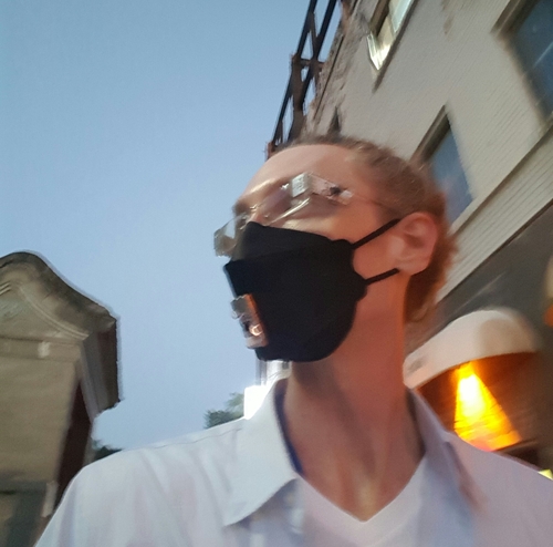 ee black mask & ee glasses